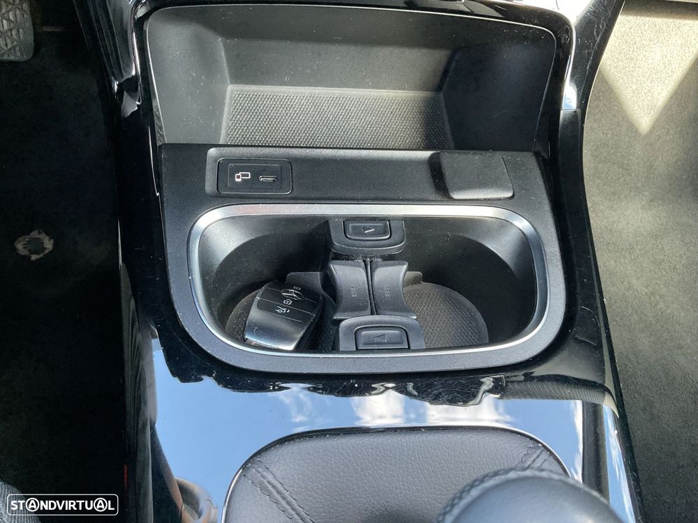 Mercedes-Benz CLA 180 d Shooting Brake Business Solutions - 31