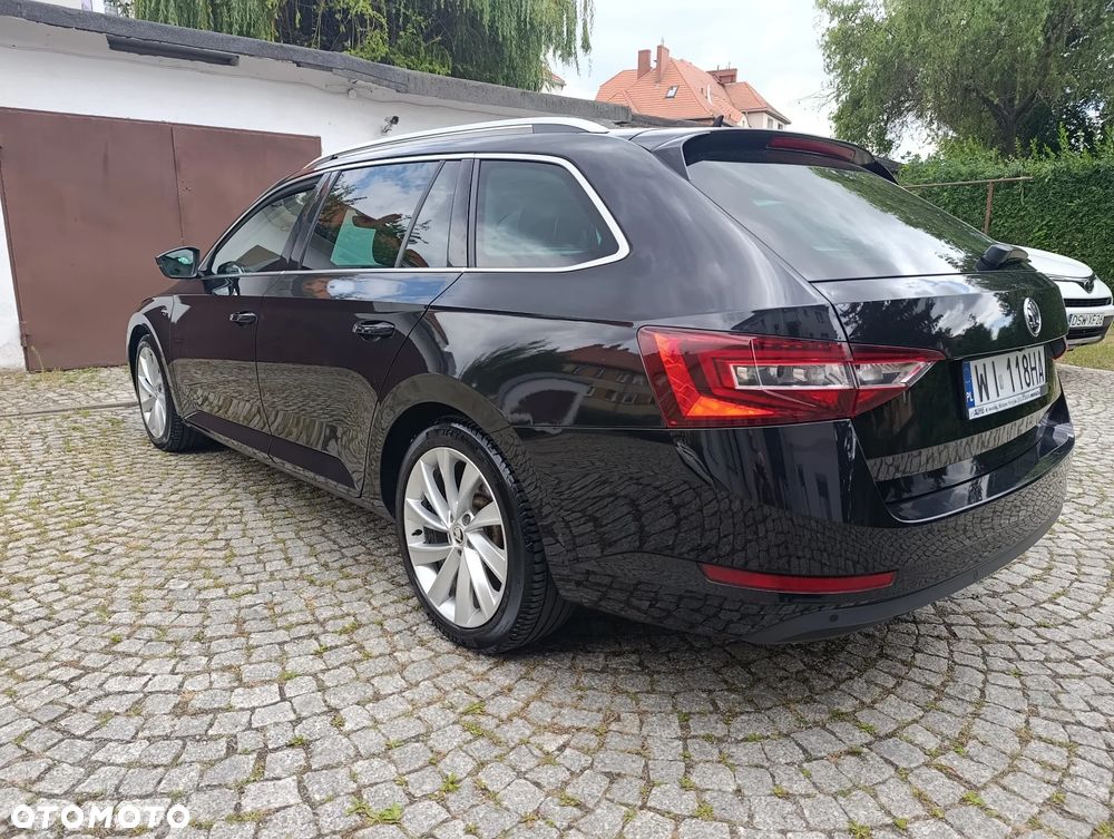 Skoda Superb 2.0 TDI 4x4 L&K DSG - 4