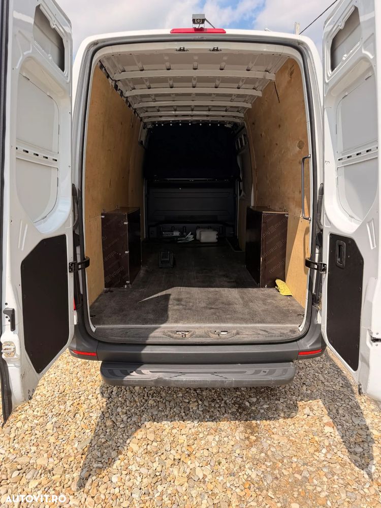 Mercedes-Benz Sprinter - 5