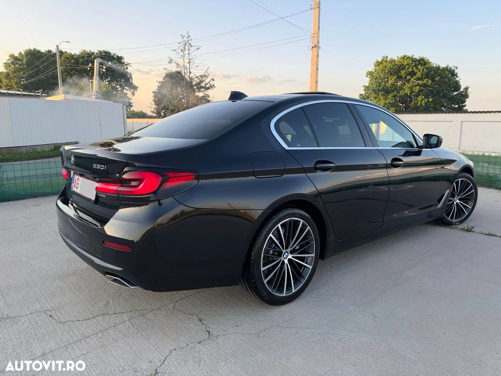 BMW Seria 5 530i Aut. Luxury Line - 3
