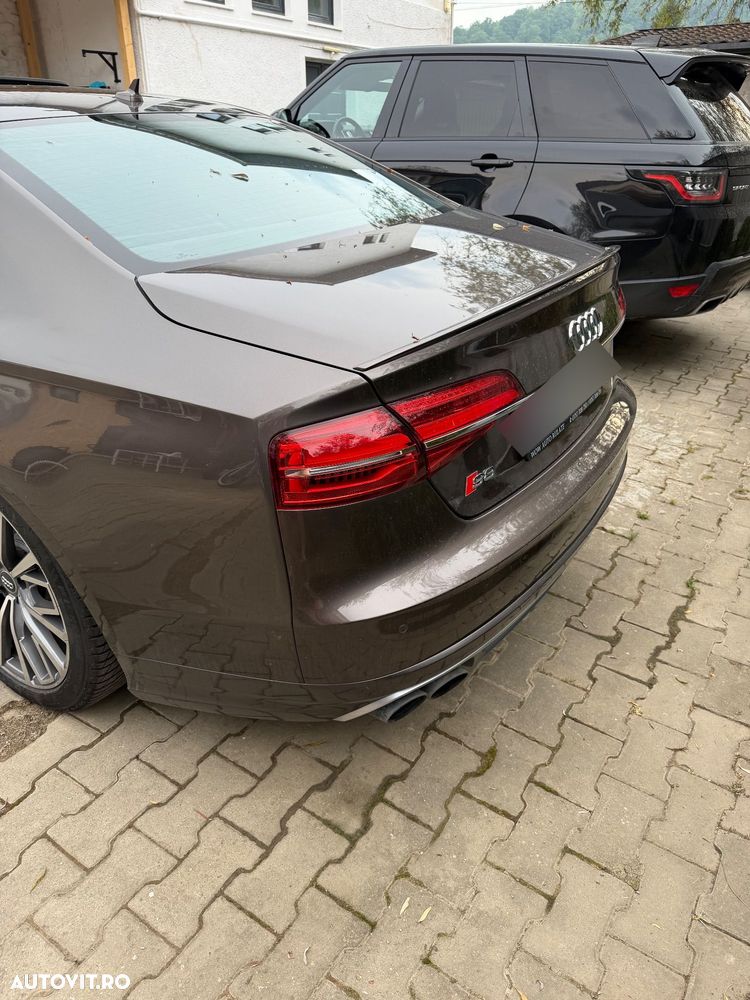 Audi S8 - 3