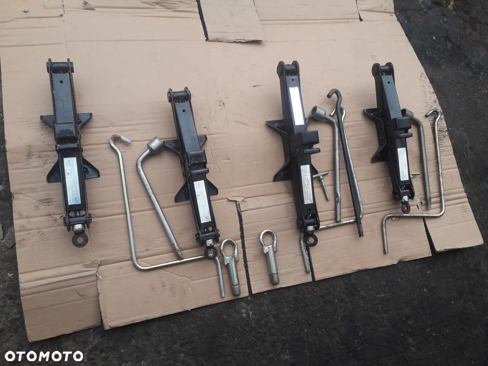 Mazda CX-3 CX-7 CX-9 CX-5  KiA Hyundai Lewarek winda podnośnik + klucz+ciegno zestaw OrginaŁ!!!! - 1