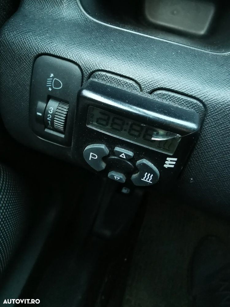 Honda CR-V 2.0i S - 8