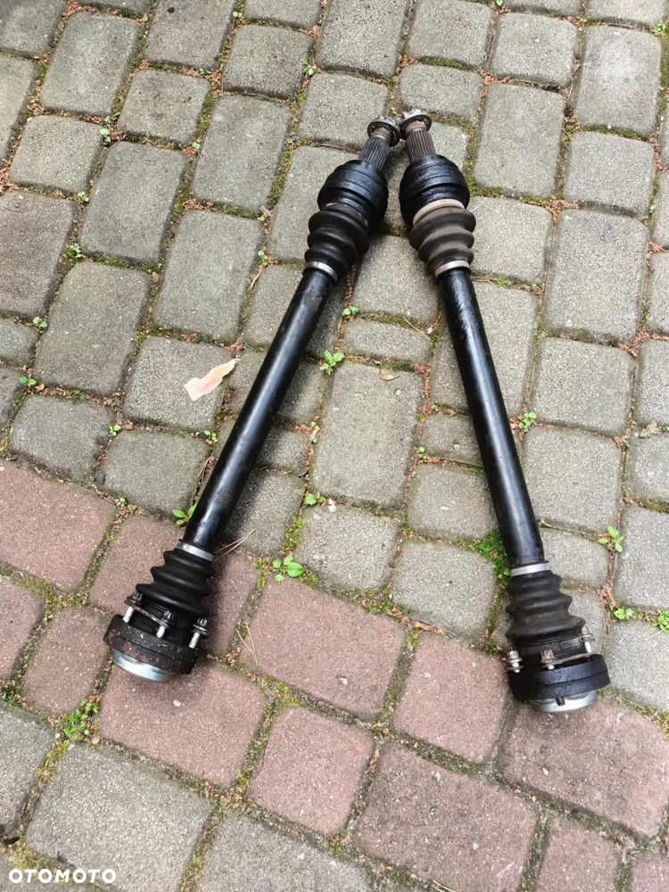 Połoś lewa prawa BMW E60 520i M54 manual