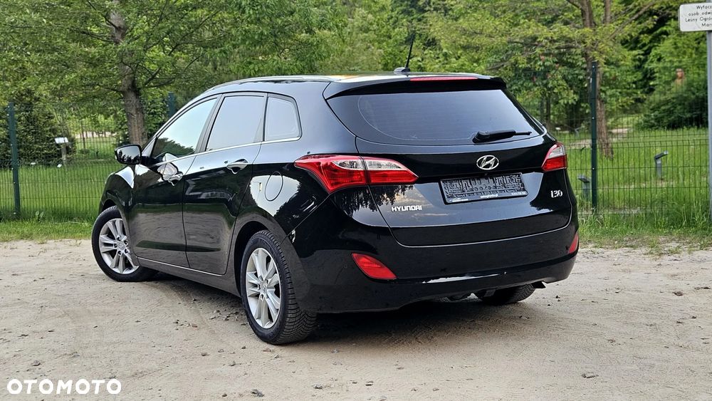 Hyundai i30 1.6 CRDi Automatik Style - 16