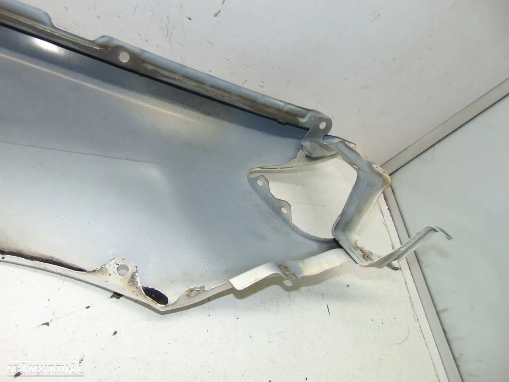 Mitsubishi Space Runner guarda lamas - 8