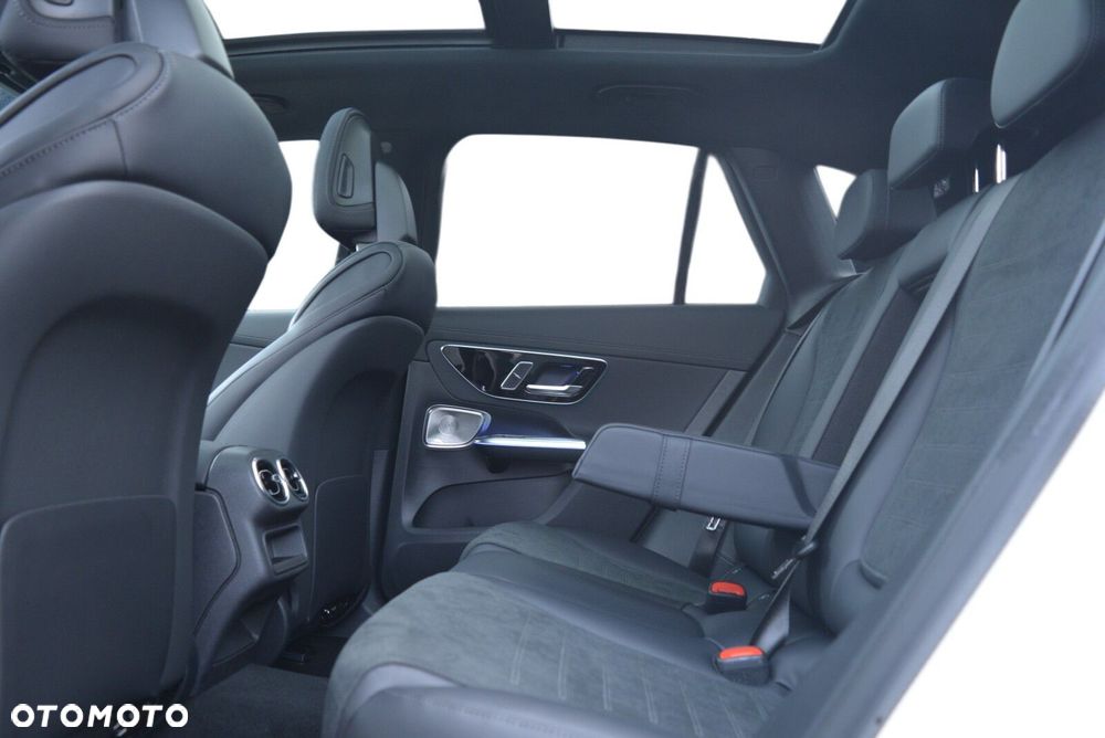 Mercedes-Benz GLC - 9
