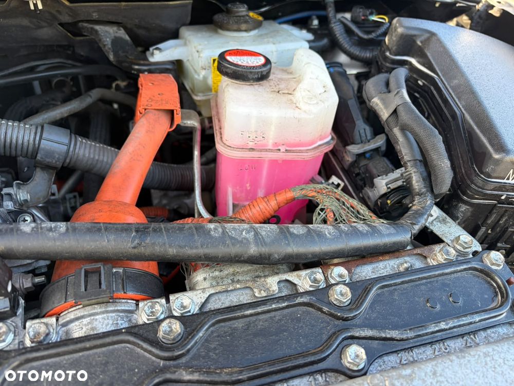 Toyota Auris 1.8 HSD Luna - 17