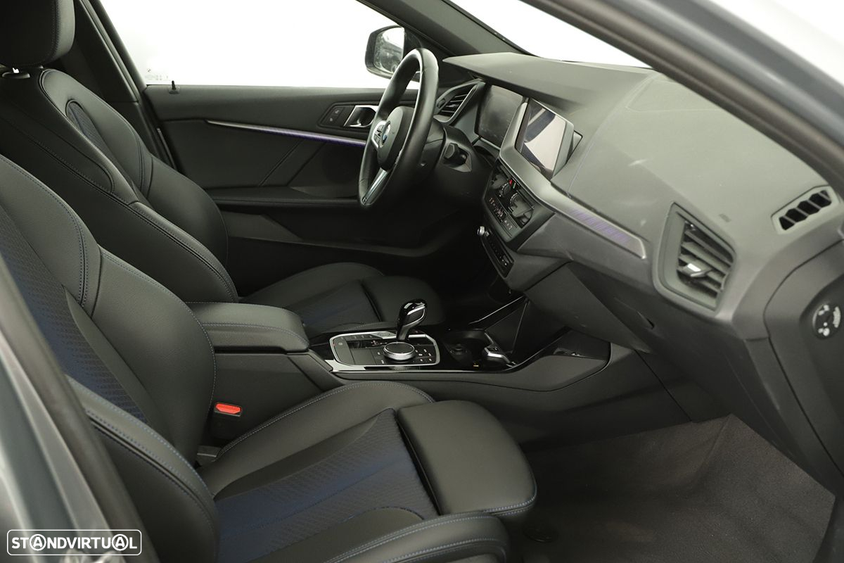 BMW 116 d Pack Desportivo M Auto - 25