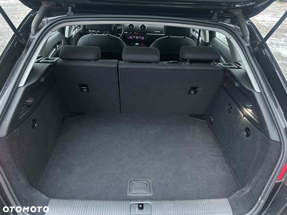 Audi A3 Sportback 1.4 TFSI Ambition - 16