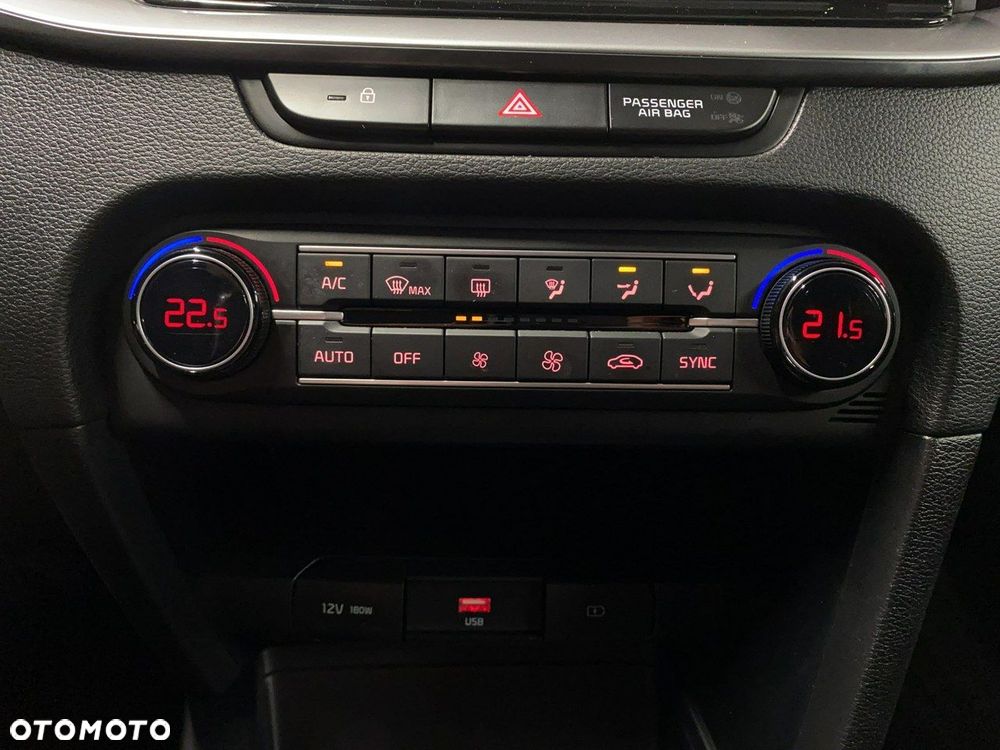 Kia XCeed - 29