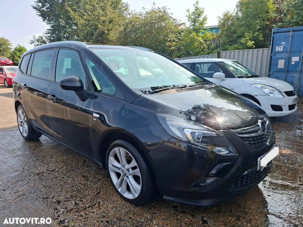 Far Dreapta Opel Zafira 2014 Monovolum Negru - 1