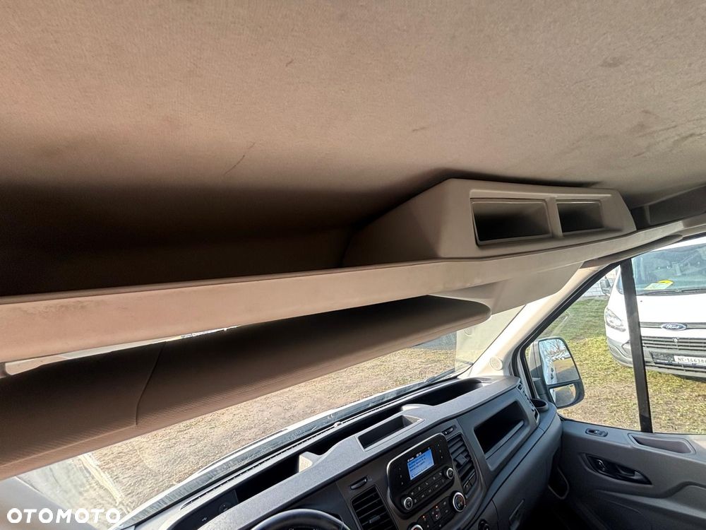 Ford Transit - 23