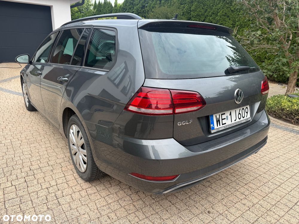 Volkswagen Golf - 4