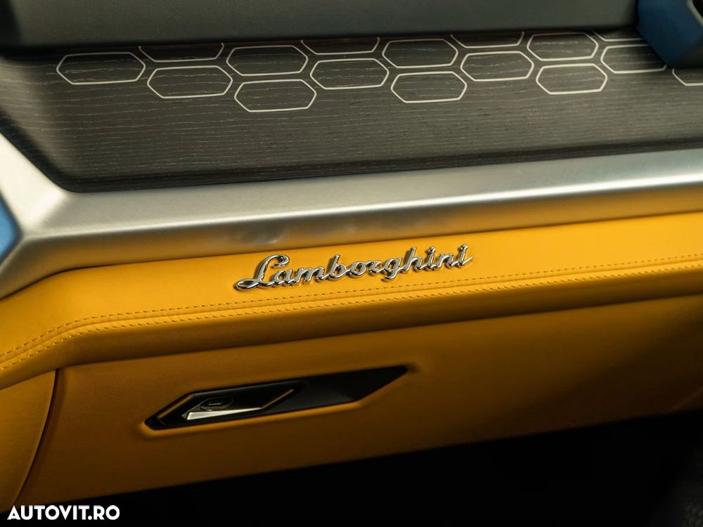 Lamborghini URUS - 20