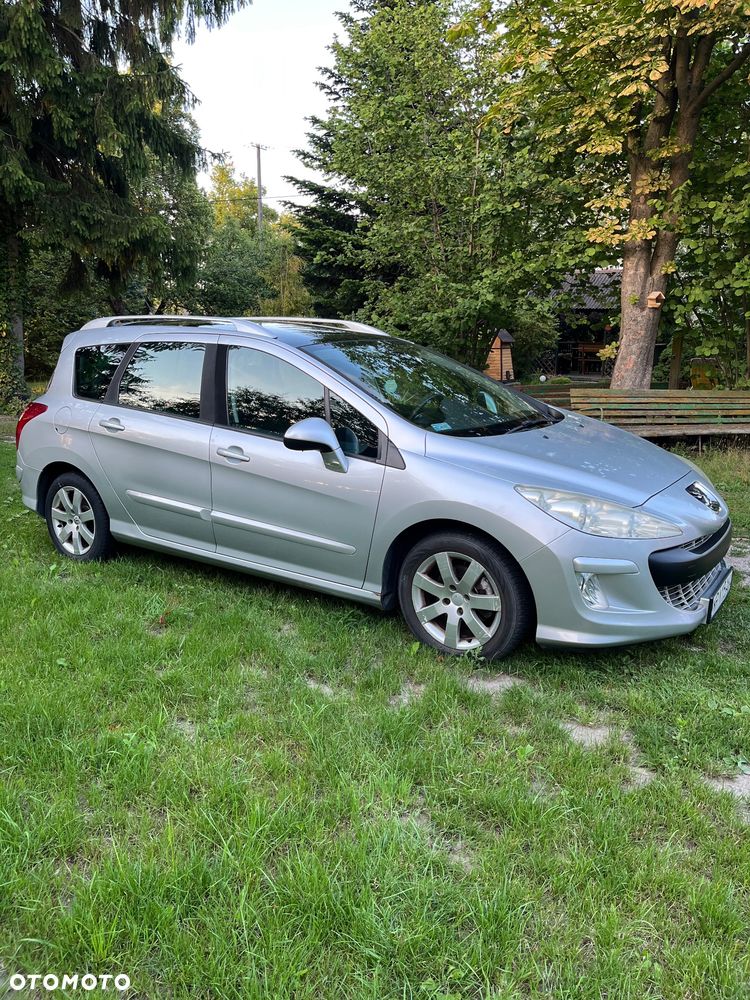Peugeot 308 - 1