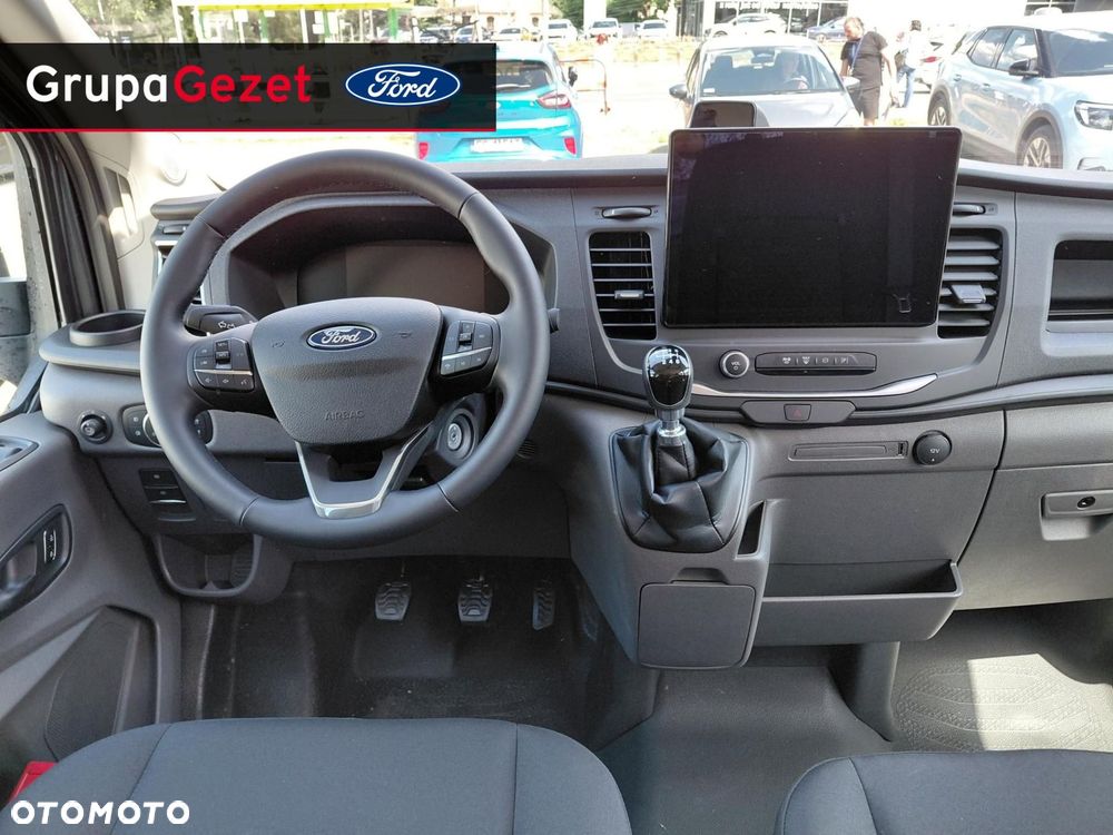Ford Transit - 12