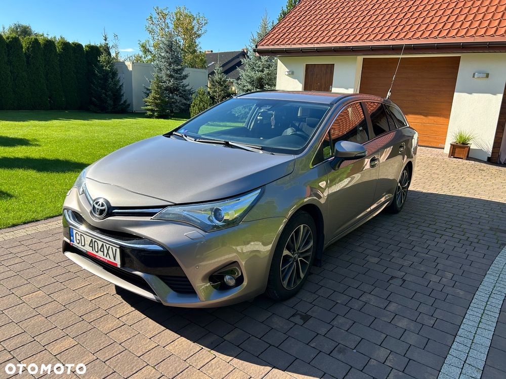 Toyota Avensis 1.8 Prestige - 6