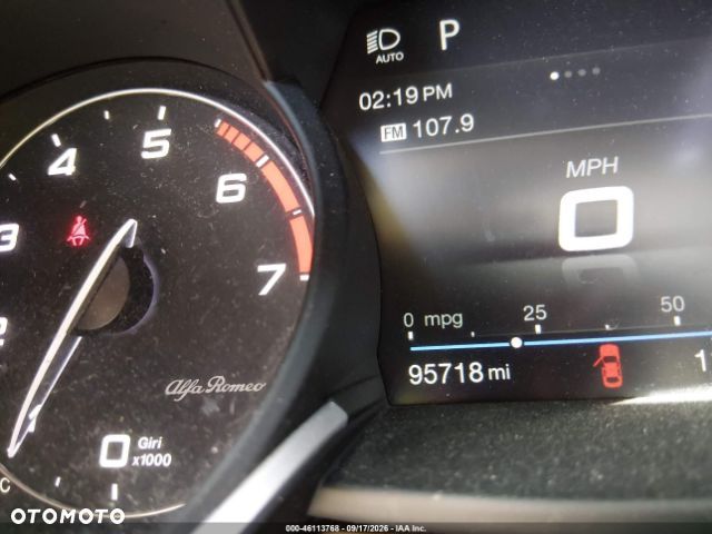 Alfa Romeo Stelvio - 15