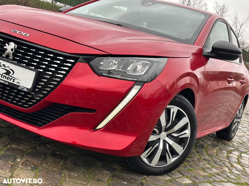 Peugeot 208 1.2 L PureTech STT Allure - 11