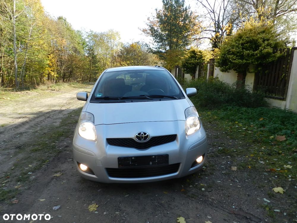 Toyota Yaris - 13