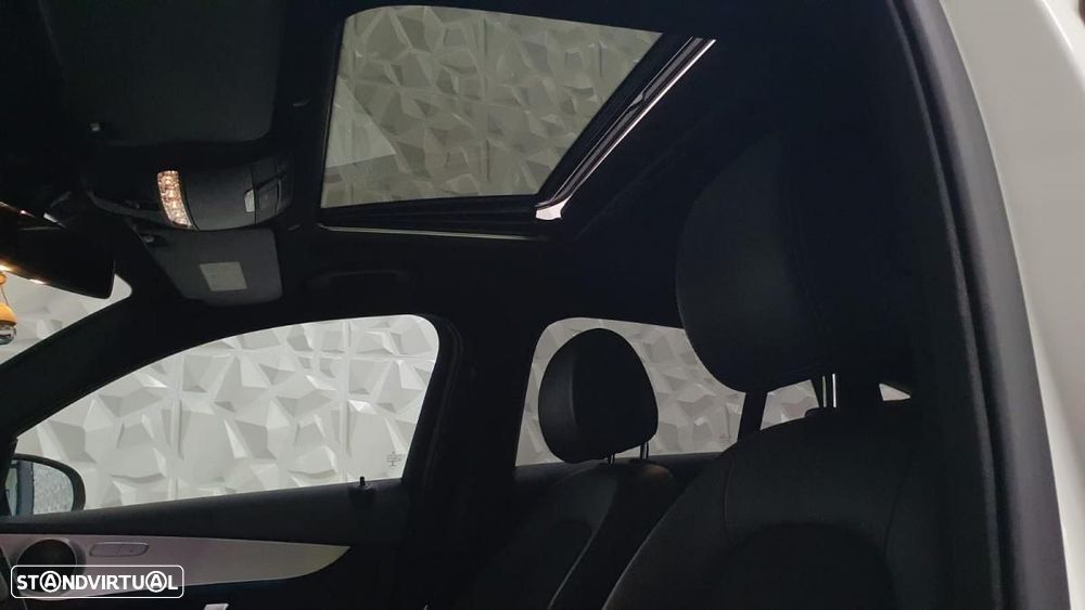 Mercedes-Benz GLC 220 d Coupe 4Matic 9G-TRONIC AMG Line - 33