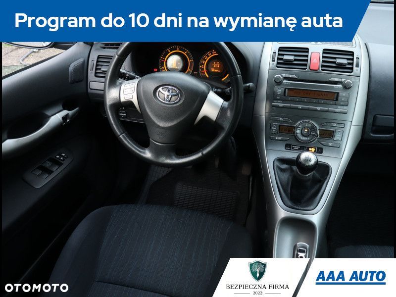 Toyota Auris - 8