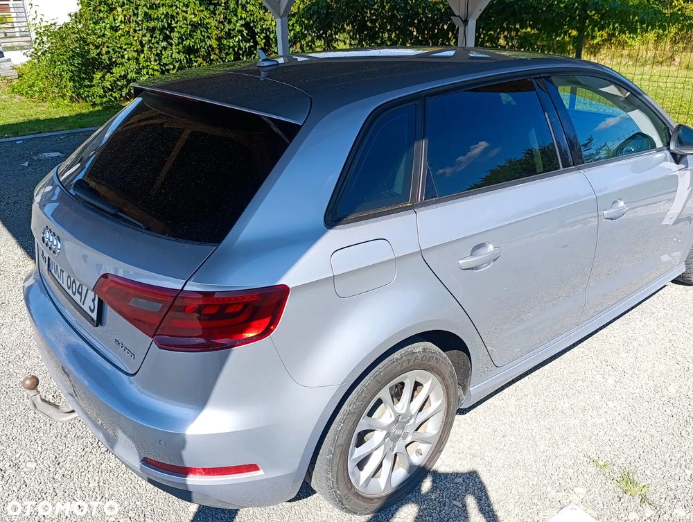 Audi A3 Sportback 1.4 TFSI e-tron S tronic - 9