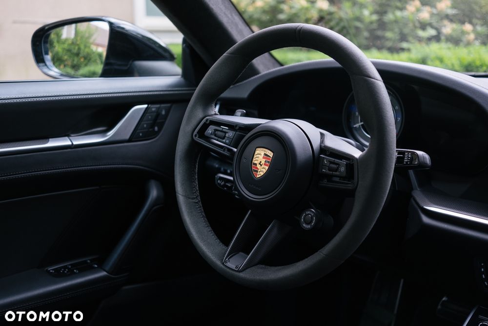 Porsche 911 Turbo S - 7