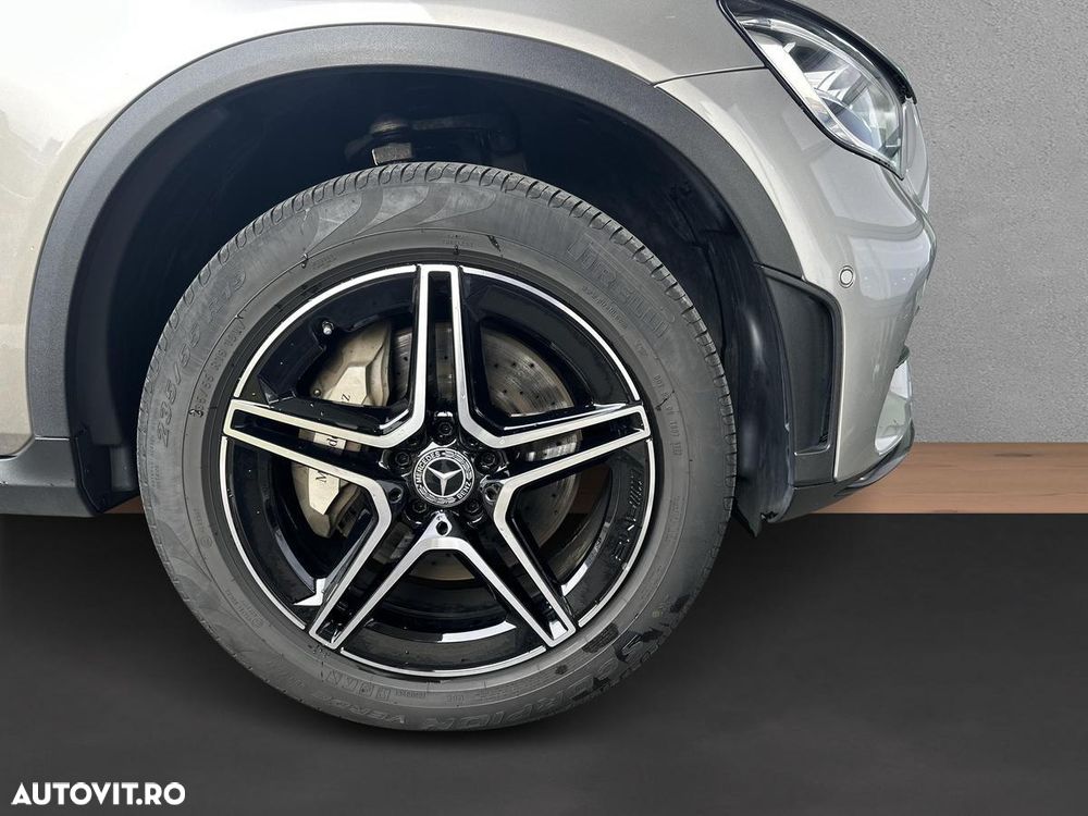 Mercedes-Benz GLC Coupe 300 de 4Matic 9G-TRONIC AMG Line - 15