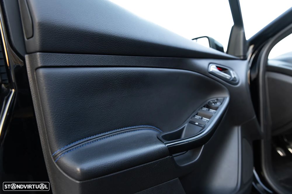 Ford Focus 2.3 EcoBoost RS Pack Performance - 28