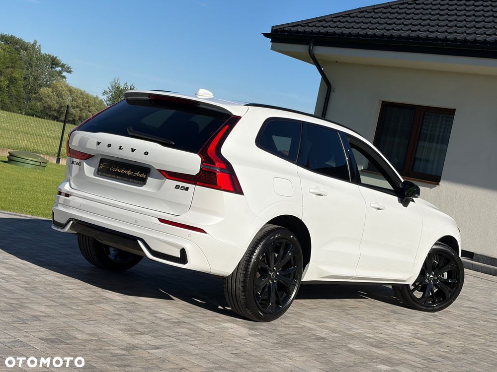Volvo XC 60 B5 B AWD Ultra Black Edition - 22