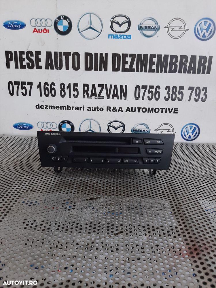 Radio Cd Bmw E90 E91 E92 E93 E87 E81 Cod 9229241 Display Ok Dezmembrez Bmw - 3