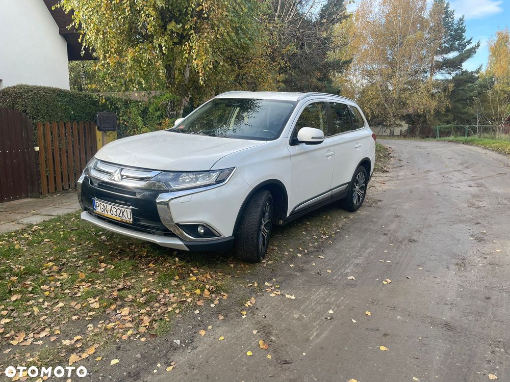 Mitsubishi Outlander 2.2 DI-D 4WD Automatik Edition 100+ - 1