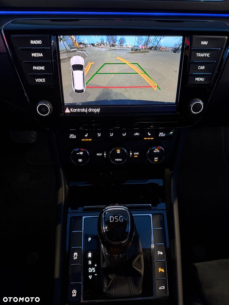 Skoda Superb 2.0 TDI DSG Style - 21