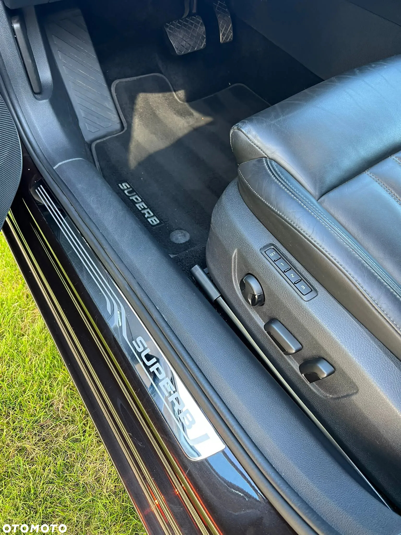 Skoda Superb 2.0 TDI SCR Style DSG - 16