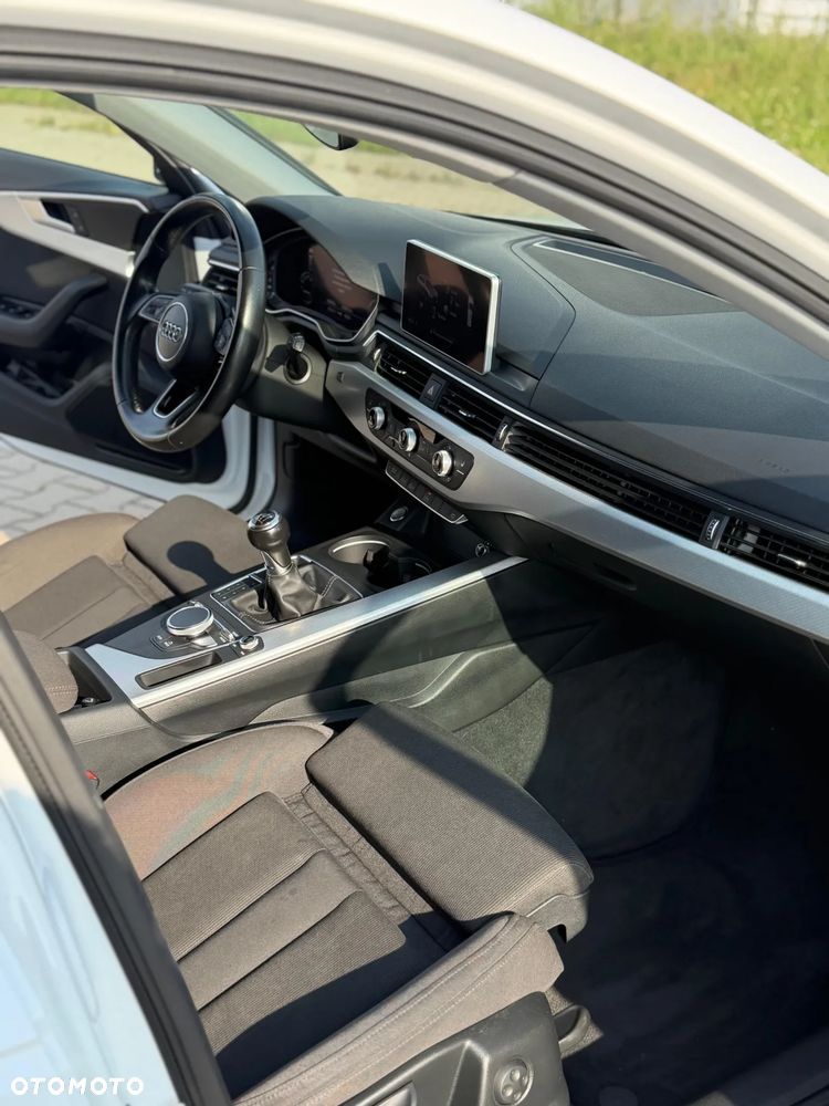 Audi A4 Avant 2.0 TFSI ultra - 11