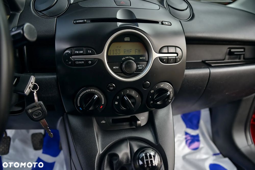 Mazda 2 - 23