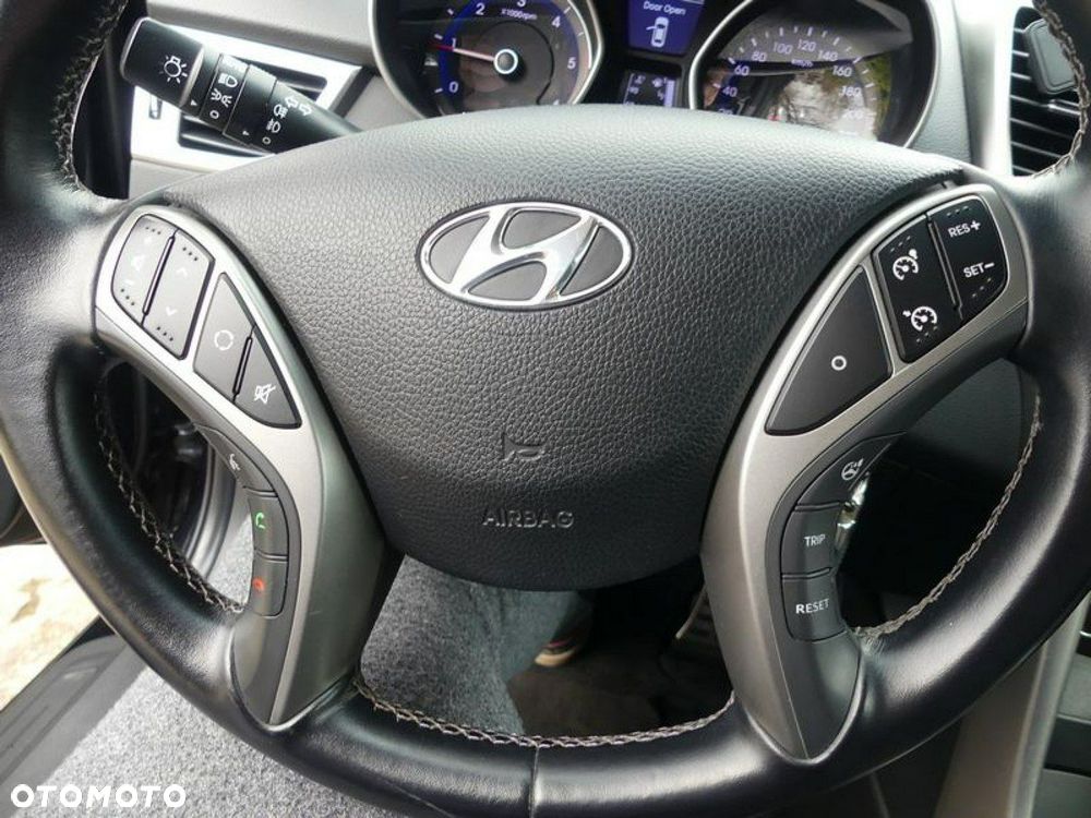 Hyundai i30 1.6 CRDi Premium - 5