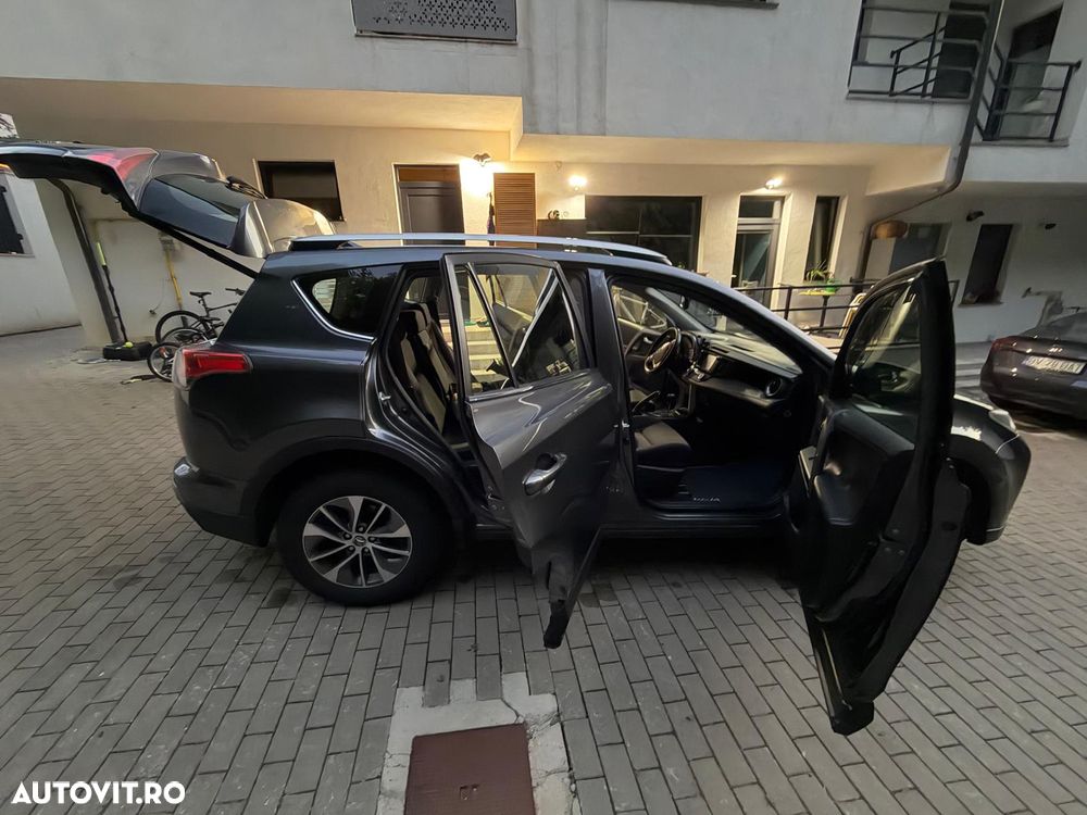 Toyota RAV4 - 5