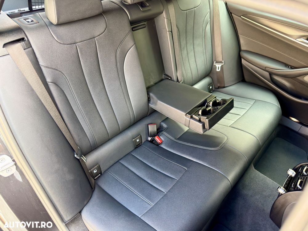 BMW Seria 5 520d Aut. M Sport Edition - 6