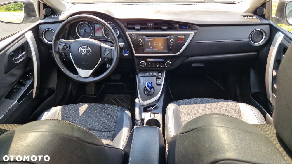 Toyota Auris 1.8 HSD Luna - 13