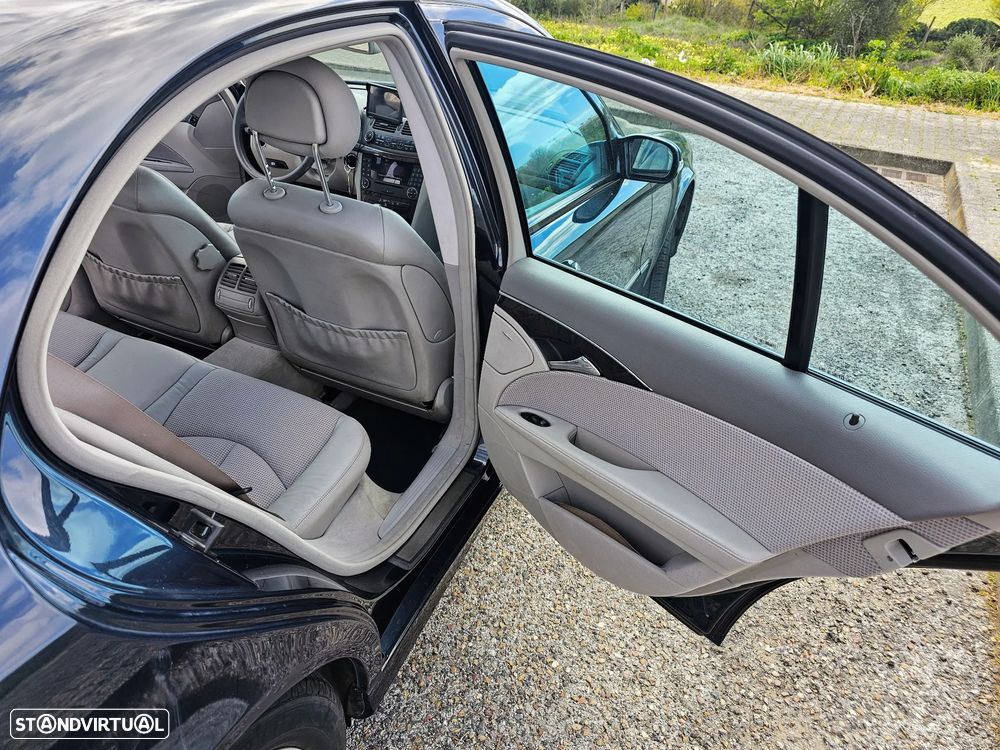 Mercedes-Benz E 220 CDI Auto Avantgarde - 24