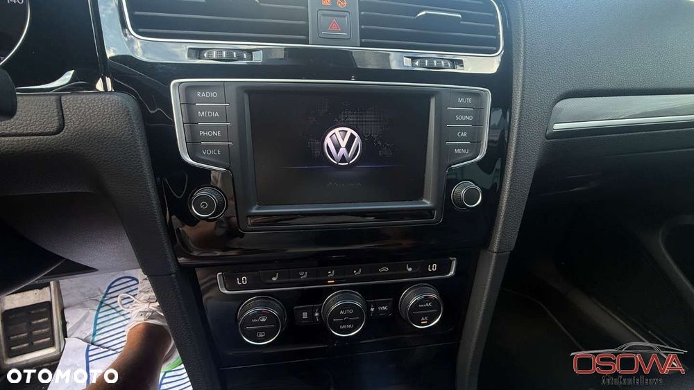 Volkswagen Golf Variant 2.0 TDI SCR DSG R-Line - 20