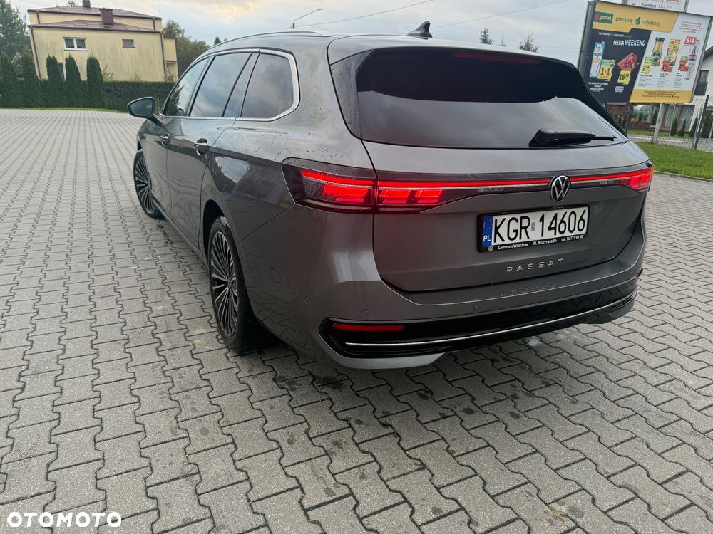 Volkswagen Passat 2.0 TDI EVO Elegance DSG - 9