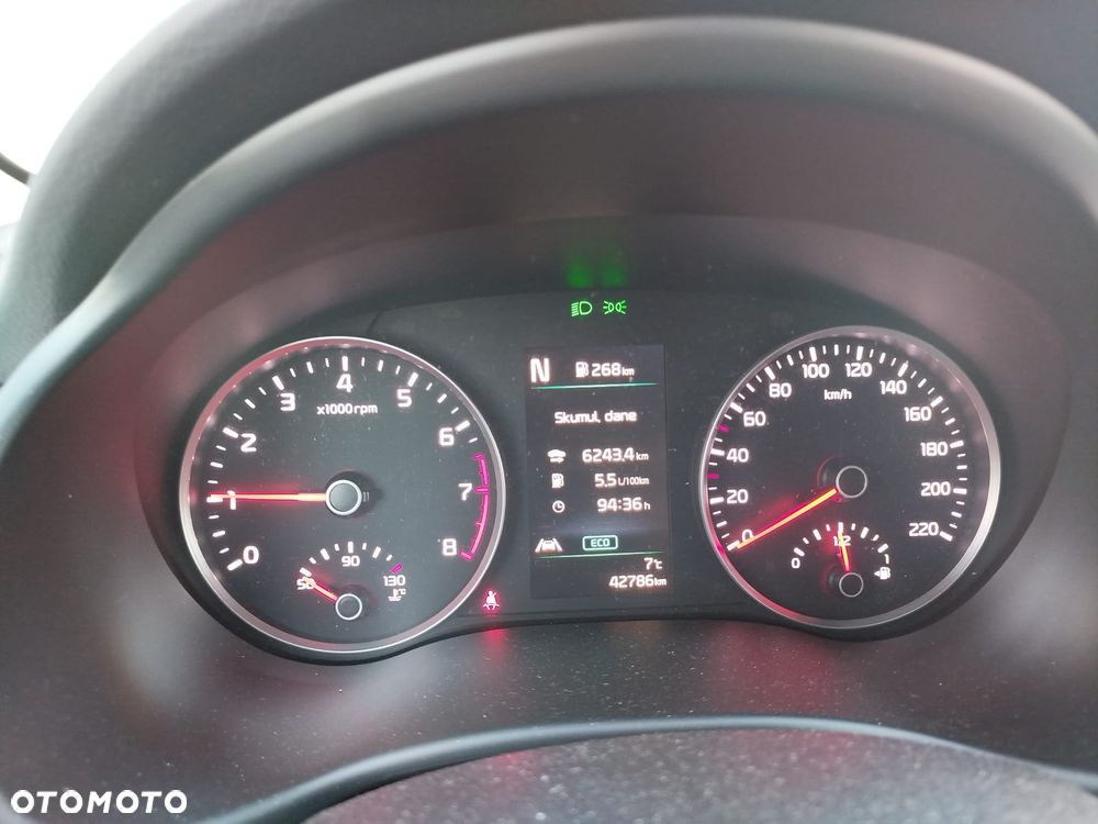 Kia Stonic 1.0 T-GDI MHEV L Business Line - 11