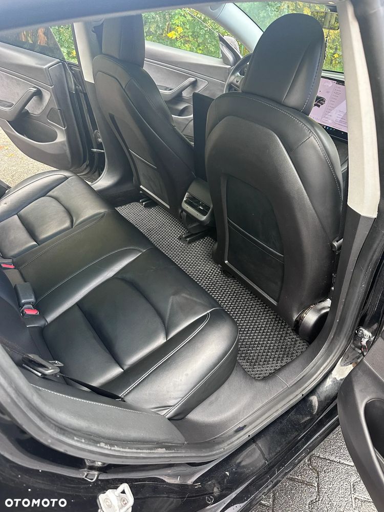 Tesla Model 3 Long Range RWD - 17