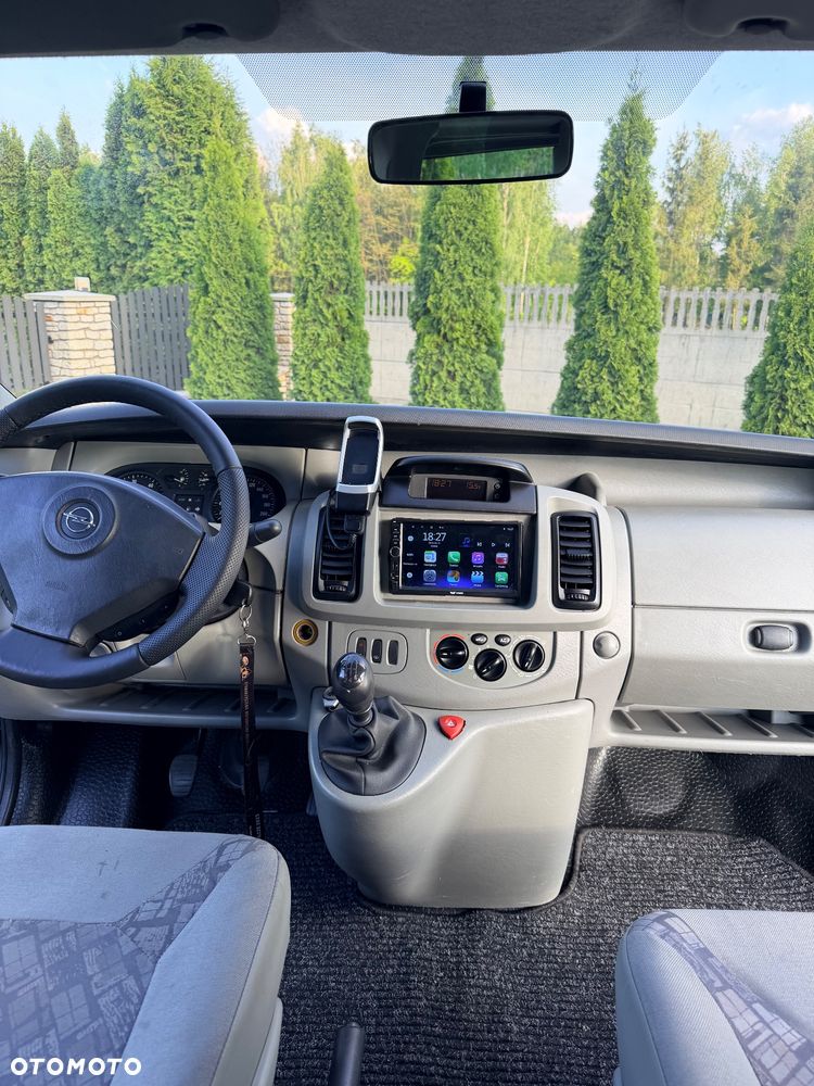 Opel Vivaro - 9