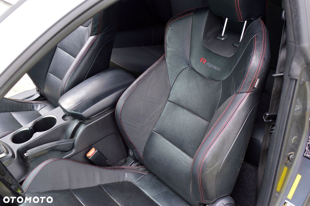 Hyundai Genesis Coupe - 10