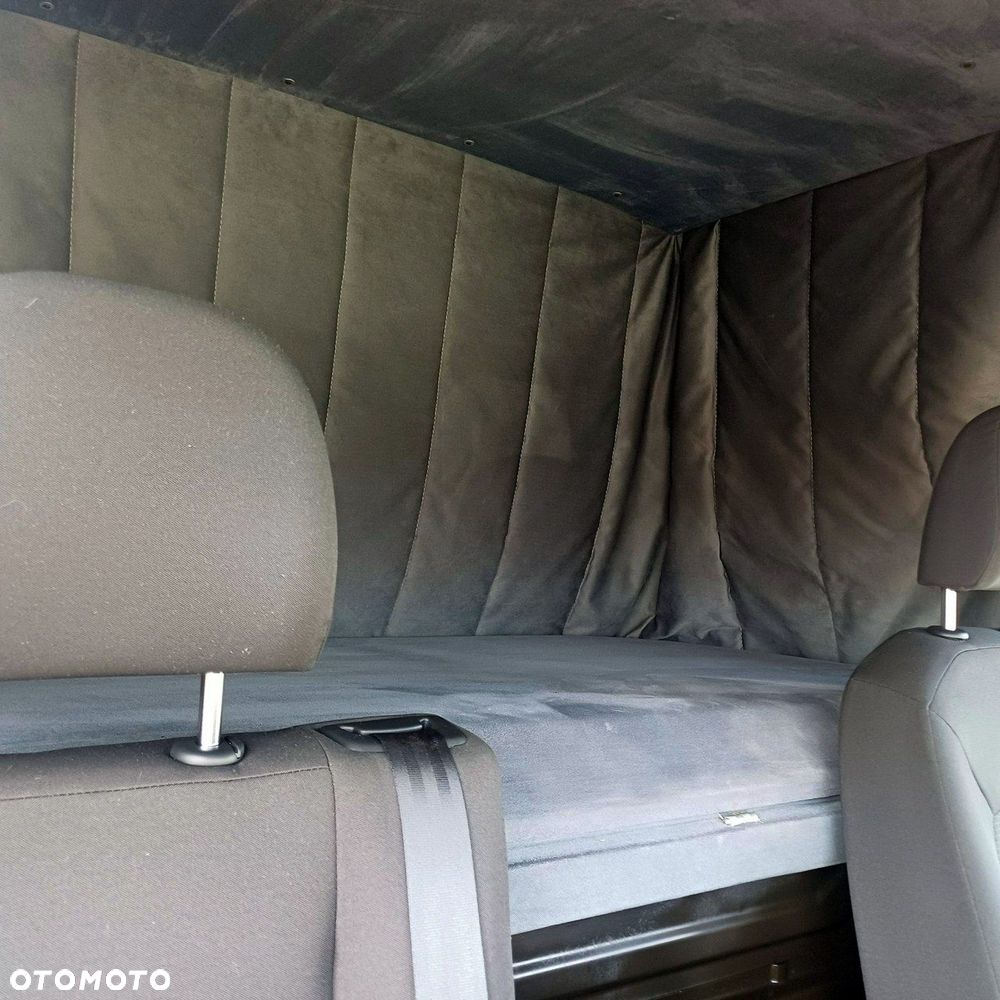 Volkswagen Crafter - 11